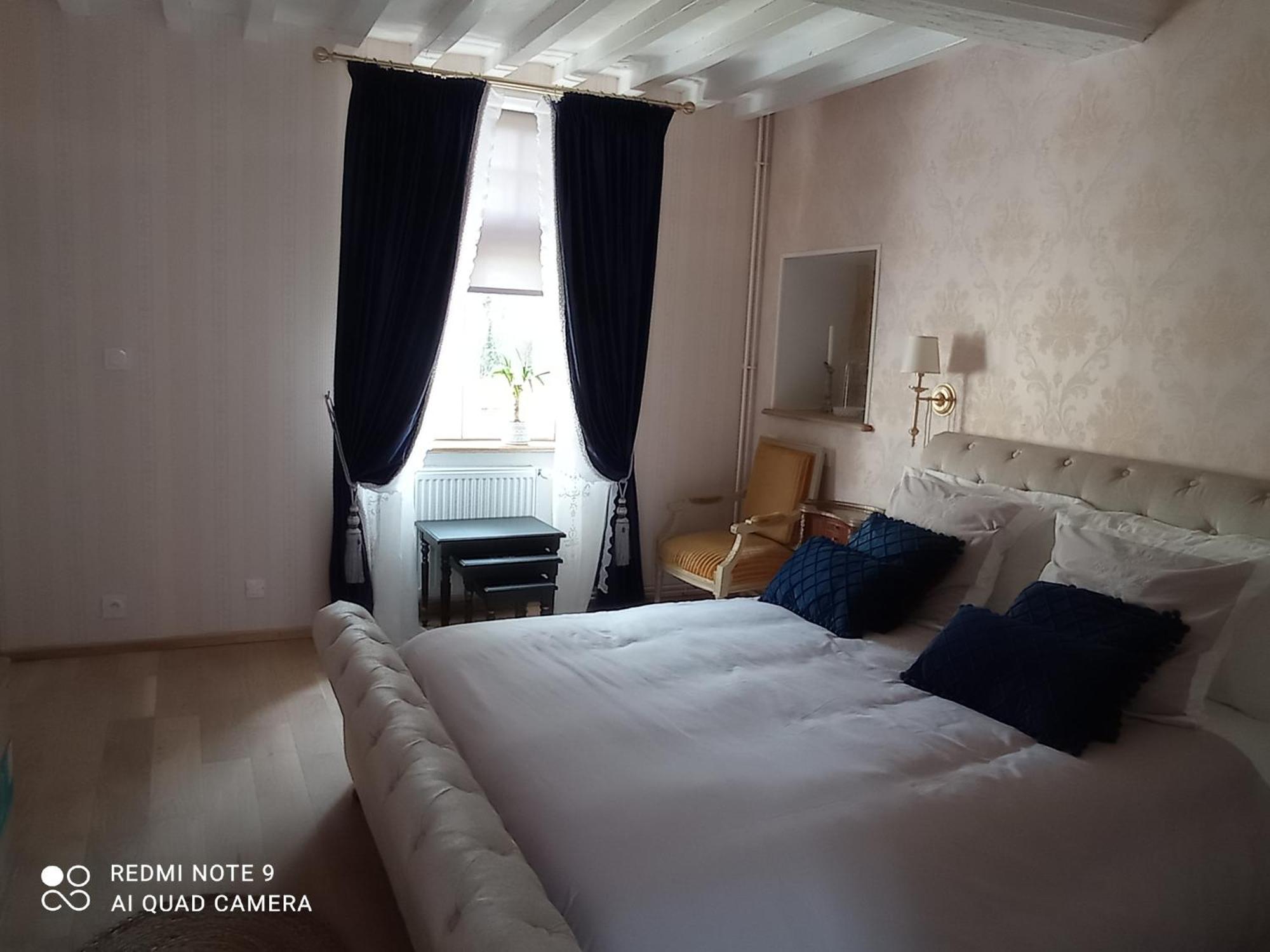 Bed and Breakfast Ferme Aux Leopards Normands Mandeville-en-Bessin Habitación foto